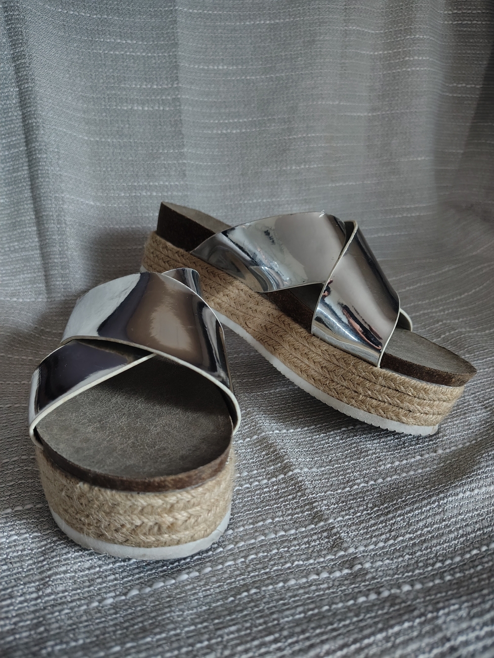 Steve Madden Hassie Silver Mirror Platform Espadrille Slide Sandals Size 8